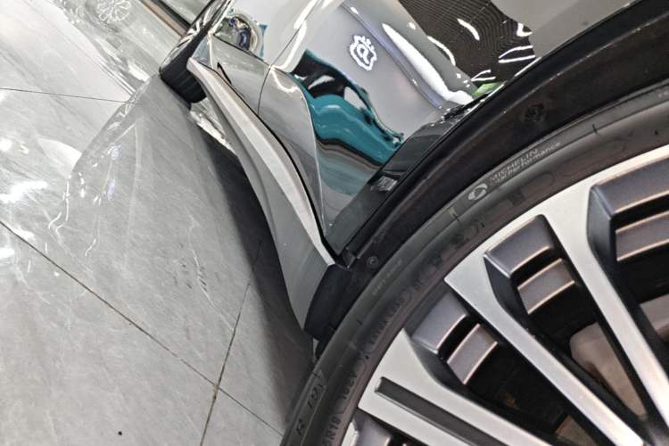 Used Nio ET5T 2024 75kWh Touring Left Side Sill