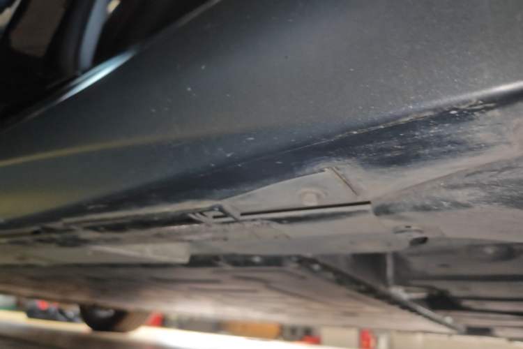 Used Nio ET5T 2024 75kWh Touring Left Side Sill