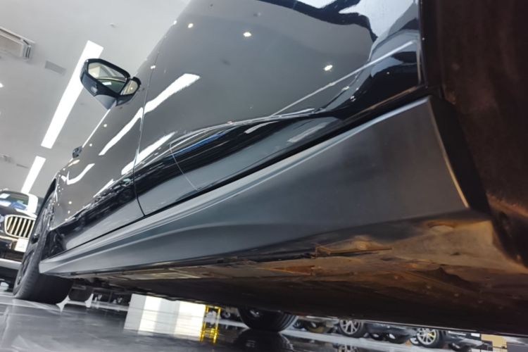 Used Nio ET5T 2024 75kWh Touring Left Side Sill