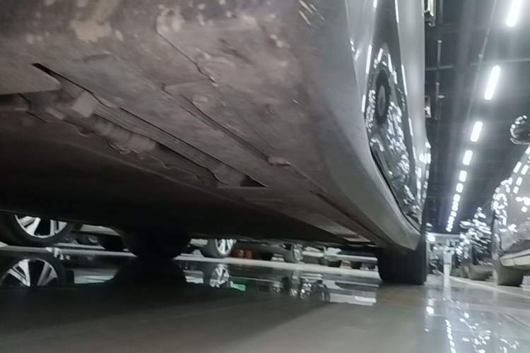 Used Nio ET5T 2024 75kWh Touring Left Side Sill