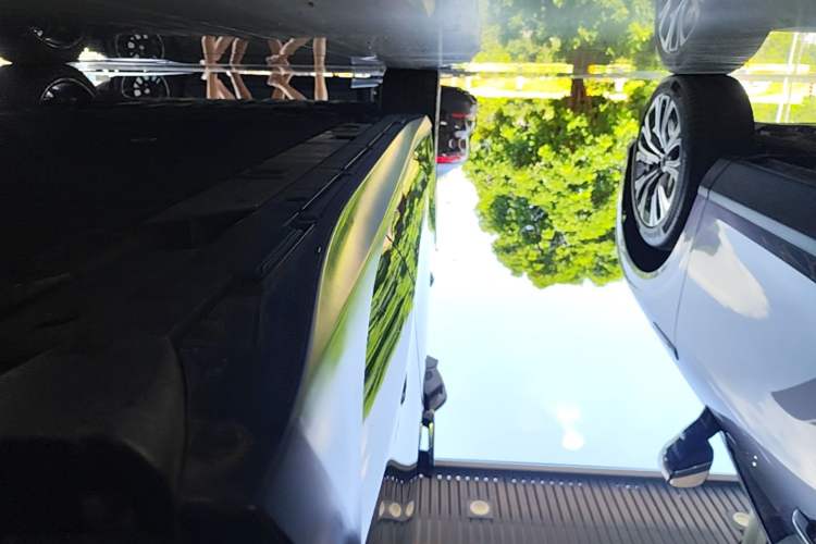 Used Nio ET5T 2024 100kWh Touring Left Side Sill