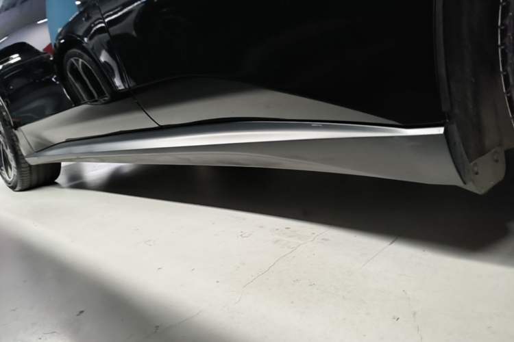 Used Nio ET5T 2024 75kWh Touring Left Side Sill