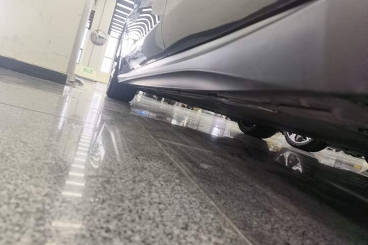 Used Nio ET5T 2024 75kWh Touring Left Side Sill
