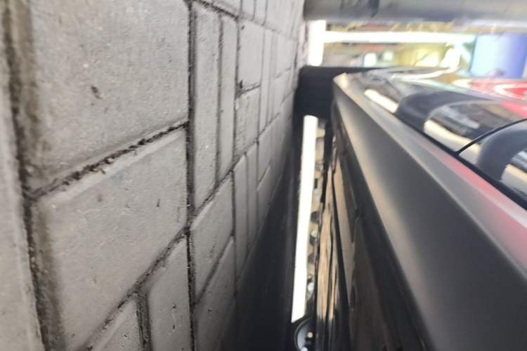 Used Nio ET5T 2024 75kWh Touring Left Side Sill