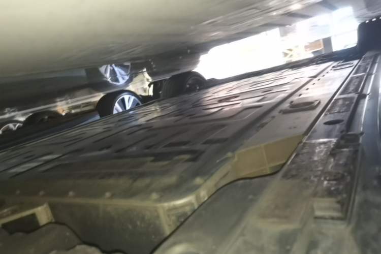 Used Nio ET5T 2024 75kWh Touring Left Side Sill