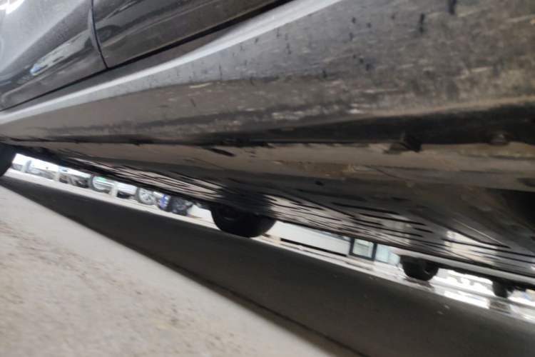 Used Nio ET5T 2024 75kWh Touring Left Side Sill