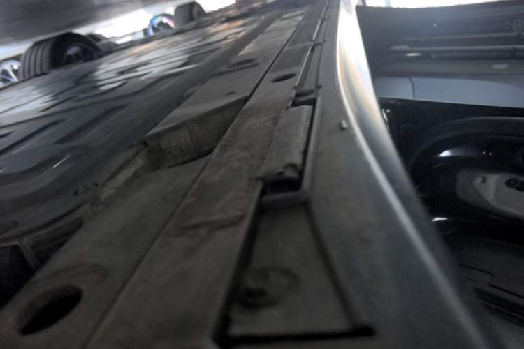 Used Nio ET5T 2024 75kWh Touring Left Side Sill