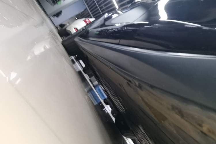 Used Nio ET5T 2024 75kWh Touring Left Side Sill