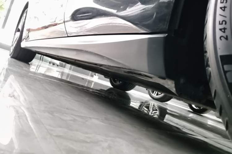 Used Nio ET5T 2024 75kWh Touring Left Side Sill