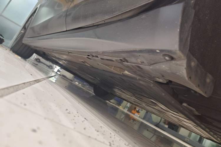 Used Nio ET5T 2024 75kWh Touring Left Side Sill