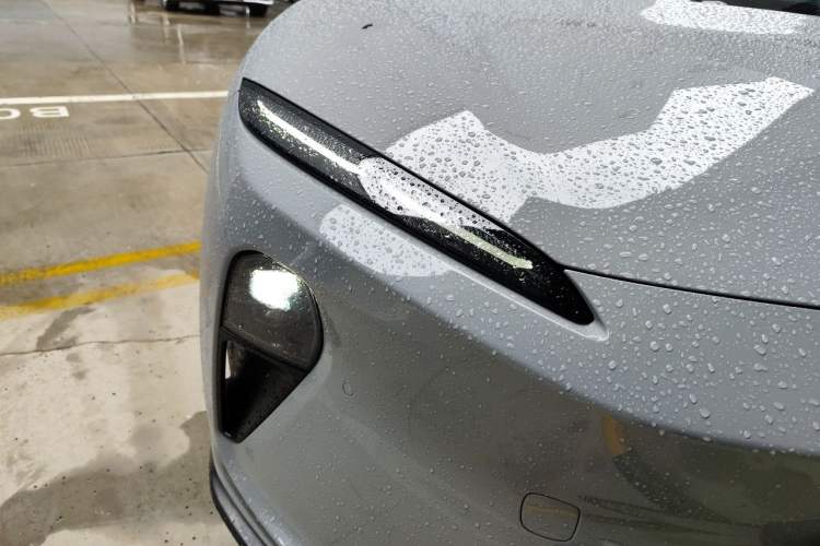 Used Nio ET5T 2024 75kWh Touring Right Front Headlight