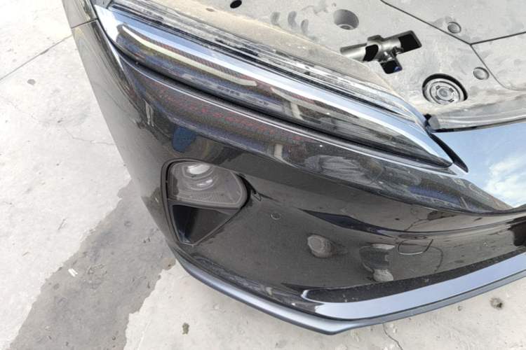 Used Nio ET5T 2024 75kWh Touring Right Front Headlight