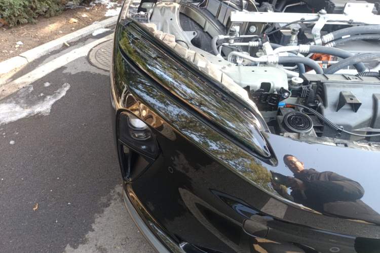Used Nio ET5T 2024 75kWh Touring Right Front Headlight