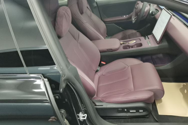 Used Nio ET5T 2024 75kWh Touring Right Front Seat