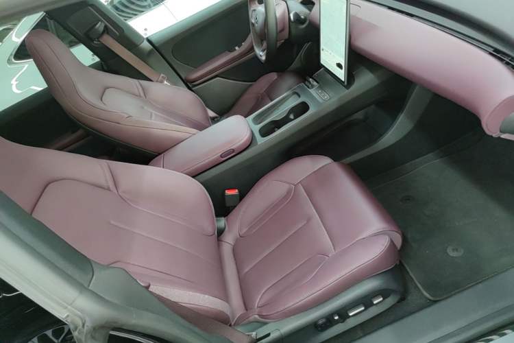 Used Nio ET5T 2024 75kWh Touring Right Front Seat