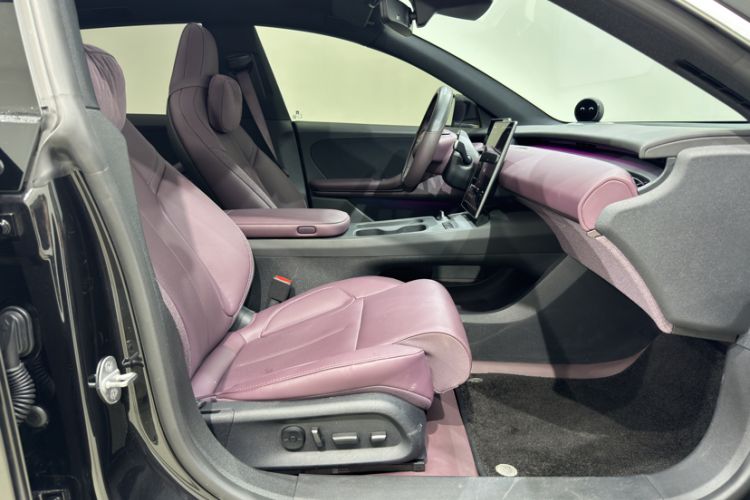 Used Nio ET5T 2024 75kWh Touring Right Front Seat