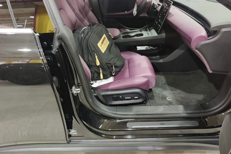 Used Nio ET5T 2024 75kWh Touring Right Front Seat