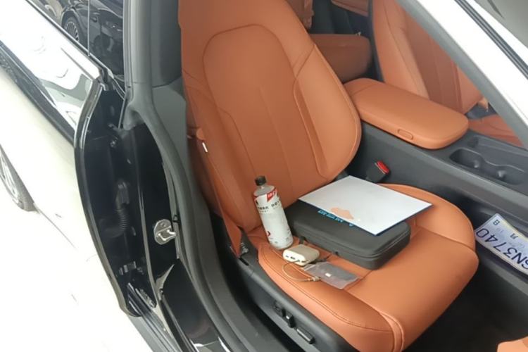 Used Nio ET5T 2024 75kWh Touring Right Front Seat