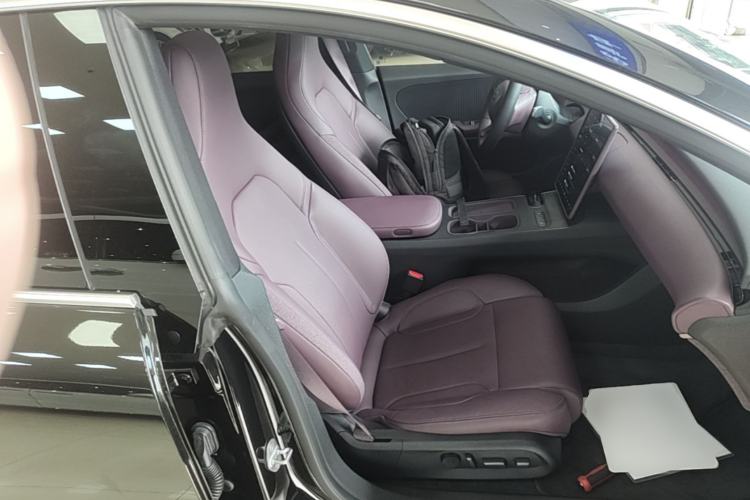 Used Nio ET5T 2024 75kWh Touring Right Front Seat
