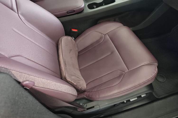 Used Nio ET5T 2024 75kWh Touring Right Front Seat