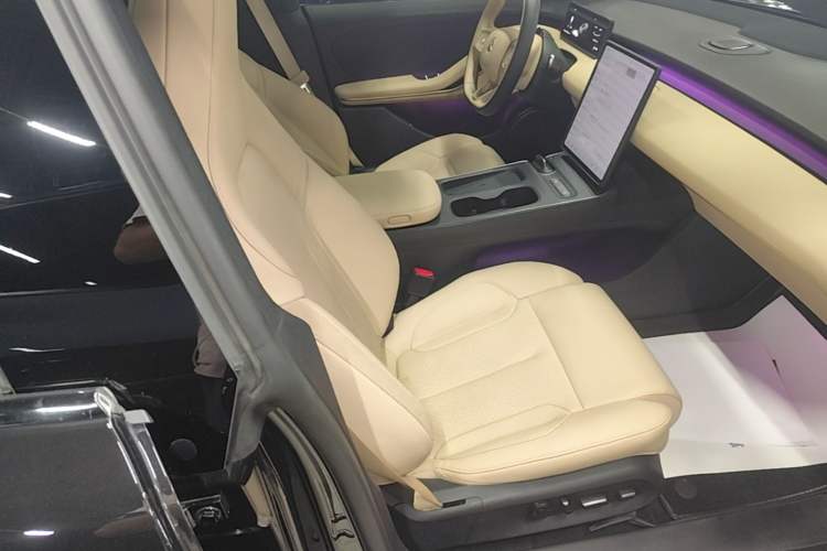 Used Nio ET5T 2024 75kWh Touring Right Front Seat