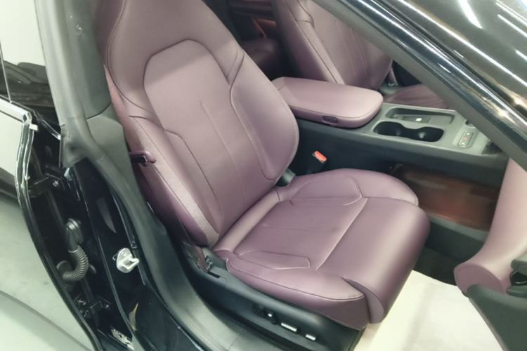 Used Nio ET5T 2024 75kWh Touring Right Front Seat