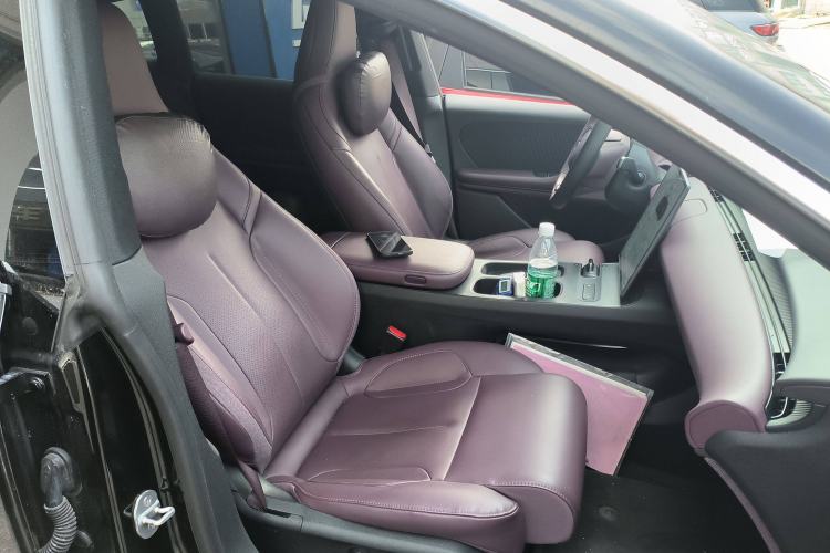 Used Nio ET5T 2024 75kWh Touring Right Front Seat