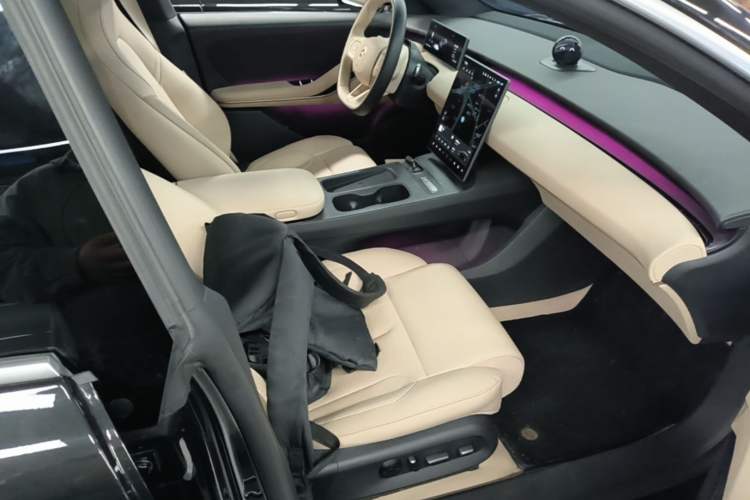 Used Nio ET5T 2024 75kWh Touring Right Front Seat
