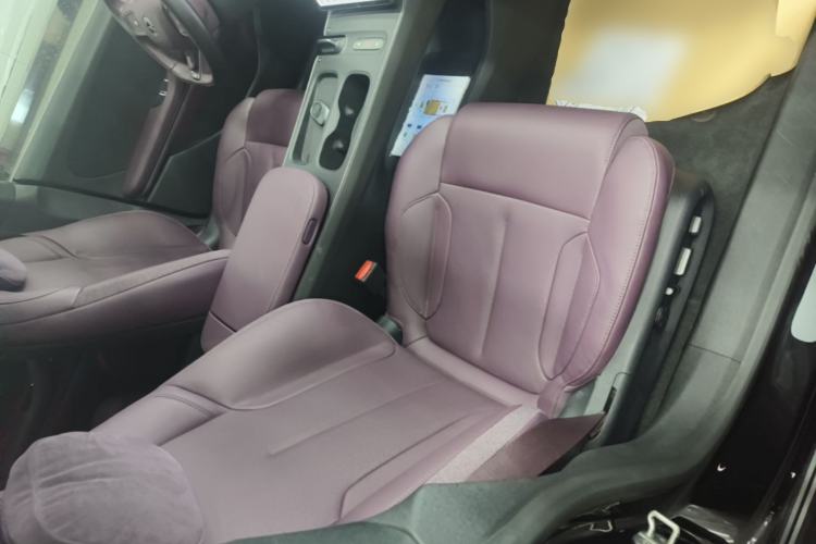 Used Nio ET5T 2024 75kWh Touring Right Front Seat