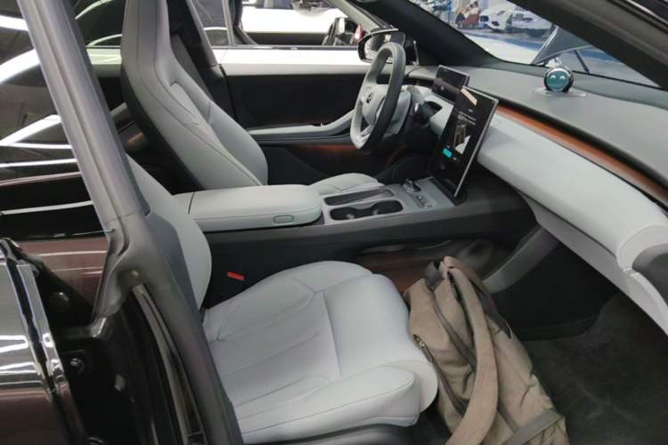 Used Nio ET5T 2024 75kWh Touring Right Front Seat