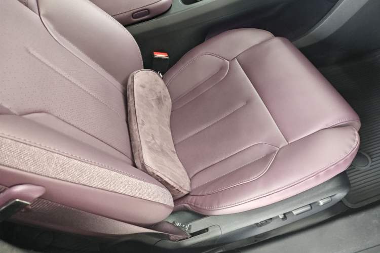 Used Nio ET5T 2024 75kWh Touring Right Front Seat
