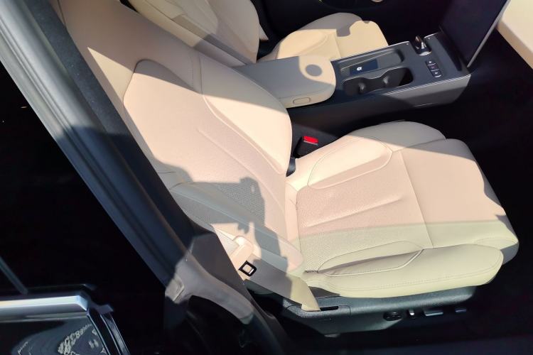 Used Nio ET5T 2024 75kWh Touring Right Front Seat