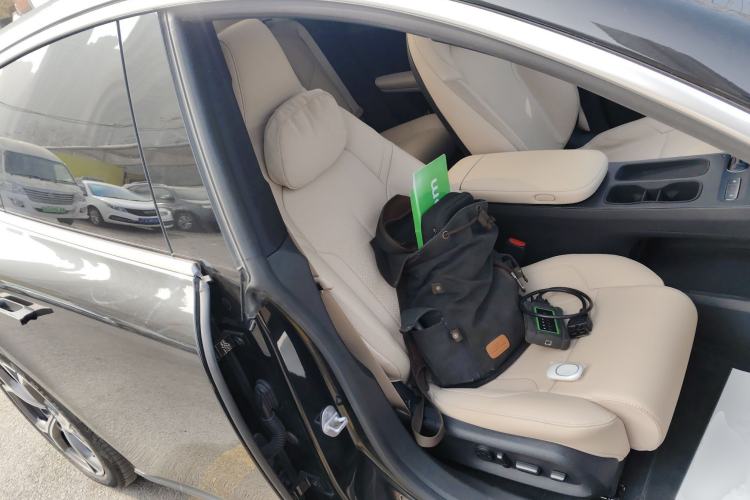 Used Nio ET5T 2024 75kWh Touring Right Front Seat