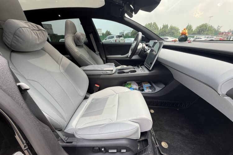 Used Nio ET5T 2024 75kWh Touring Right Front Seat