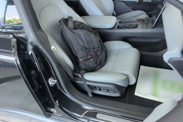 Used Nio ET5T 2024 75kWh Touring Right Front Seat