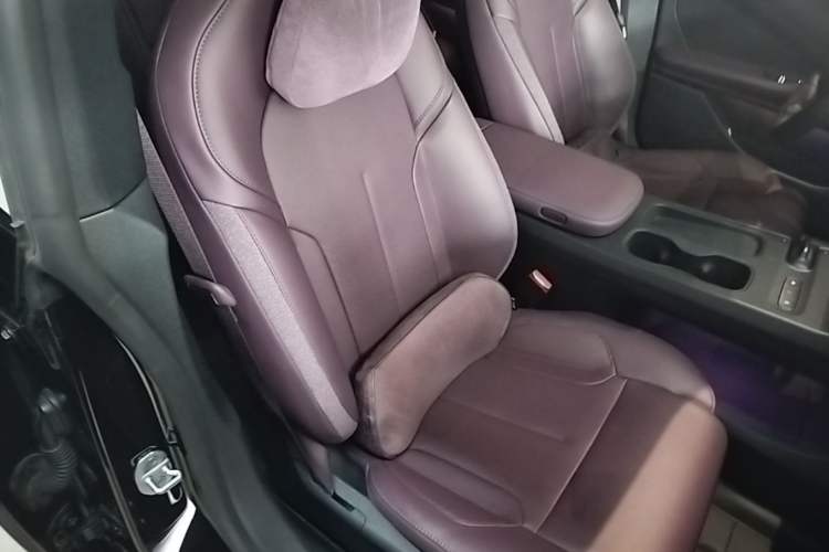 Used Nio ET5T 2024 75kWh Touring Right Front Seat