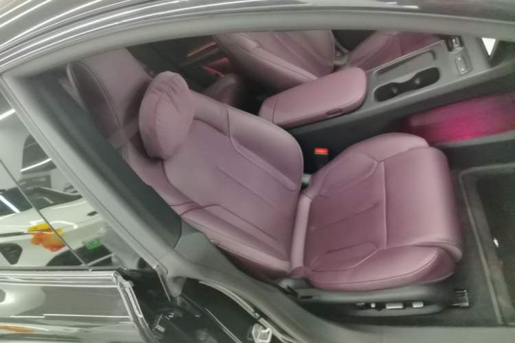 Used Nio ET5T 2024 75kWh Touring Right Front Seat