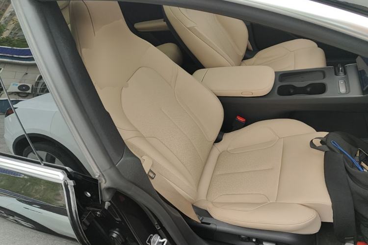Used Nio ET5T 2024 75kWh Touring Right Front Seat
