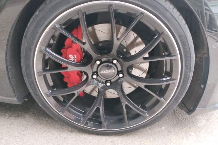 Used Nio ET5T 2024 75kWh Touring Right Front Wheel Hub