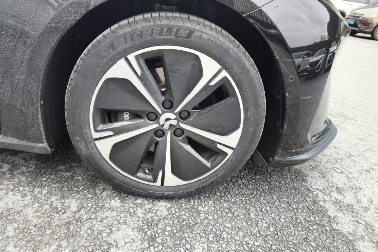 Used Nio ET5T 2024 75kWh Touring Right Front Wheel Hub