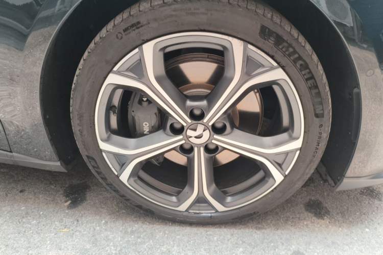 Used Nio ET5T 2024 75kWh Touring Right Front Wheel Hub