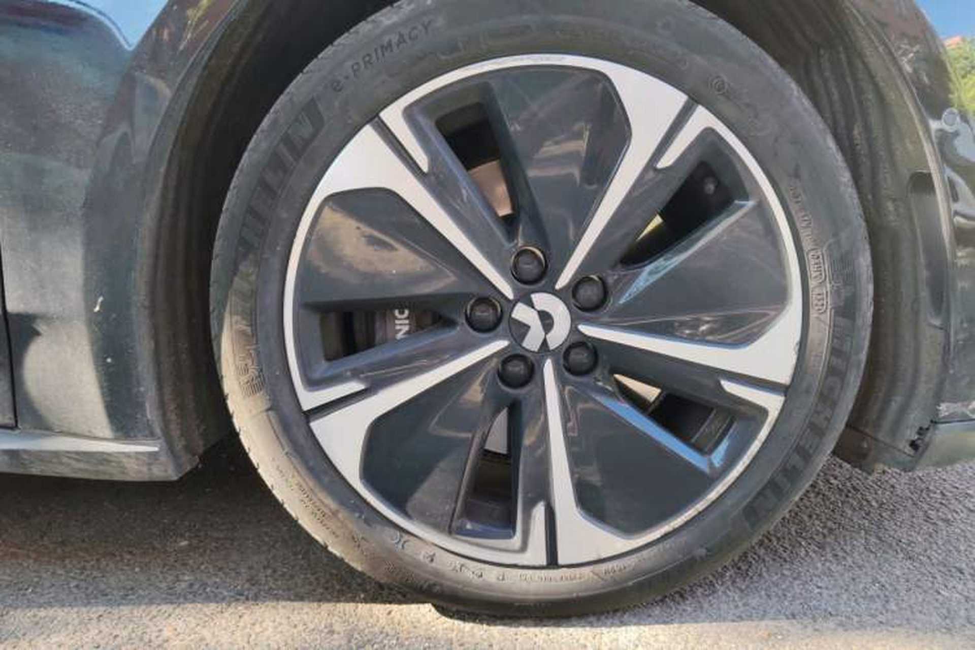 Used Nio ET5T 2024 75kWh Touring Right Front Wheel Hub