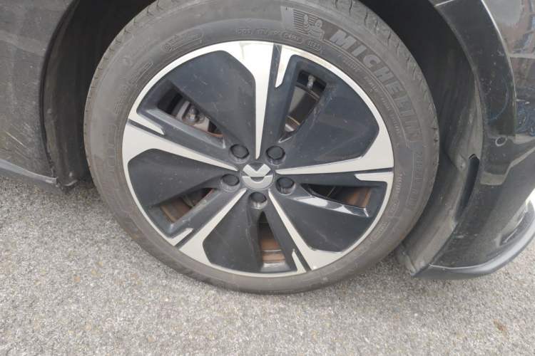 Used Nio ET5T 2024 75kWh Touring Right Front Wheel Hub