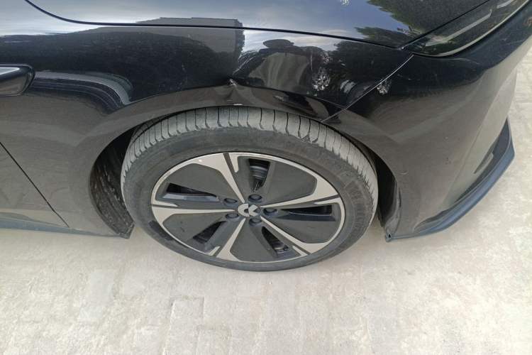 Used Nio ET5T 2024 75kWh Touring Right Front Wheel Hub