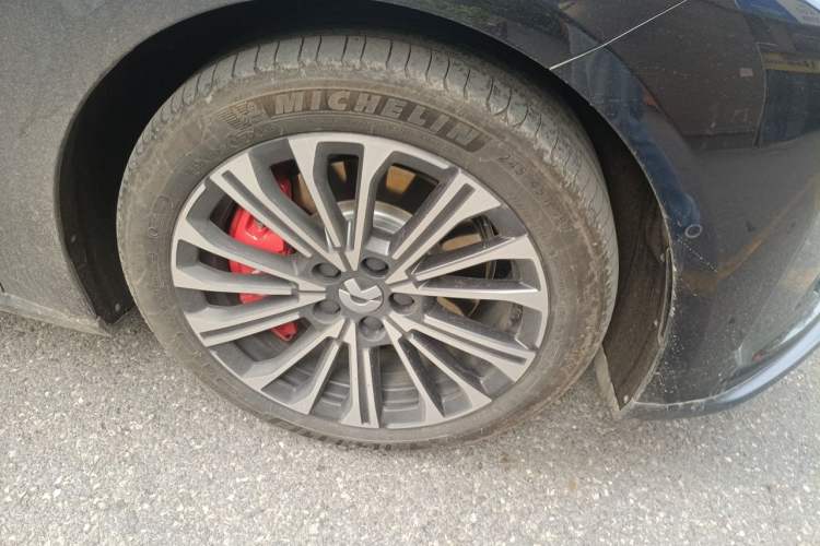 Used Nio ET5T 2024 75kWh Touring Right Front Wheel Hub