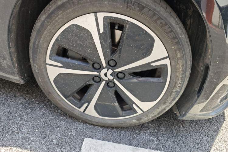 Used Nio ET5T 2024 75kWh Touring Right Front Wheel Hub
