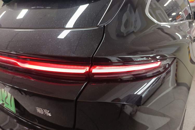 Used Nio ET5T 2024 75kWh Touring Right Rear Taillight