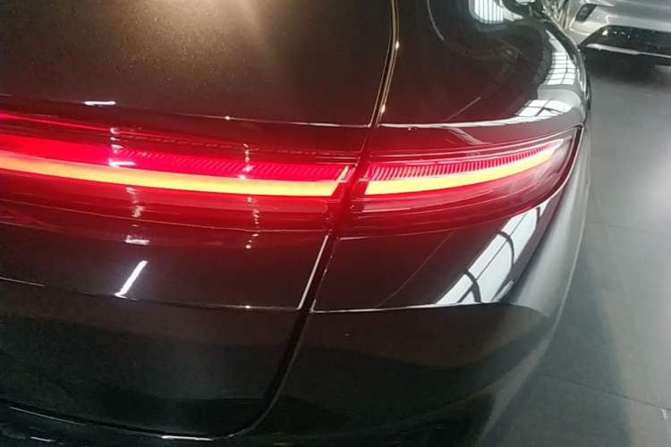 Used Nio ET5T 2024 75kWh Touring Right Rear Taillight