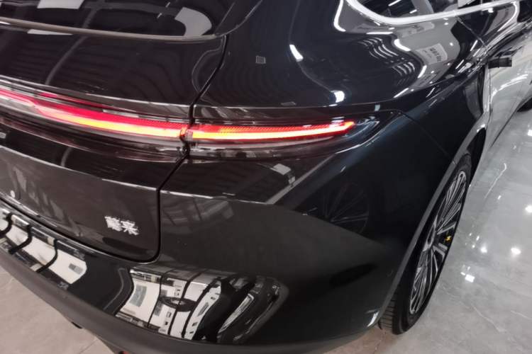 Used Nio ET5T 2024 75kWh Touring Right Rear Taillight