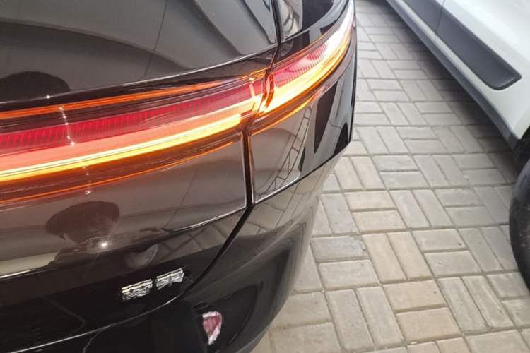 Used Nio ET5T 2024 75kWh Touring Right Rear Taillight